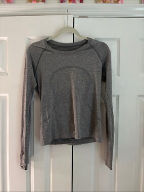 Lulu swiftly top